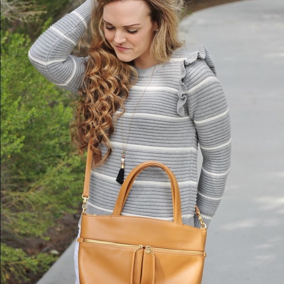 Banana Republic Ruffle Shoulder Sweater - Picture 3 of 4